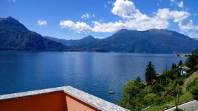 Отель Blu Panorama belvedere lago di Como, Варенна